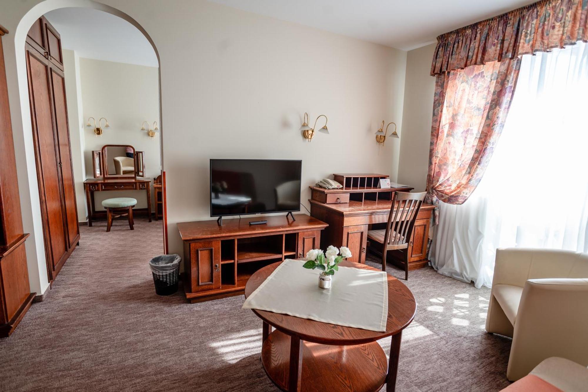 Hotel Erzsebet Heviz Luaran gambar
