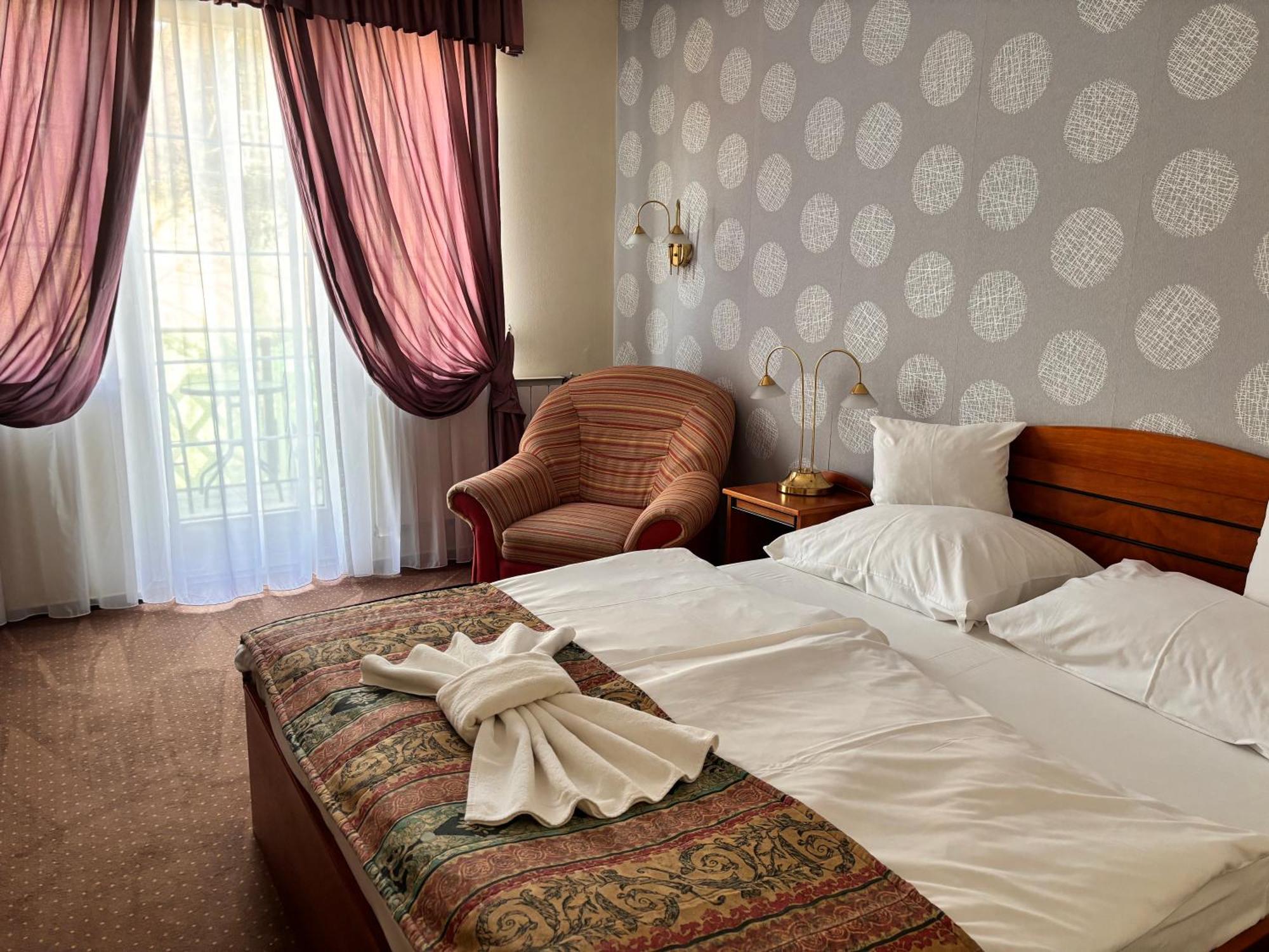 Hotel Erzsebet Heviz Luaran gambar